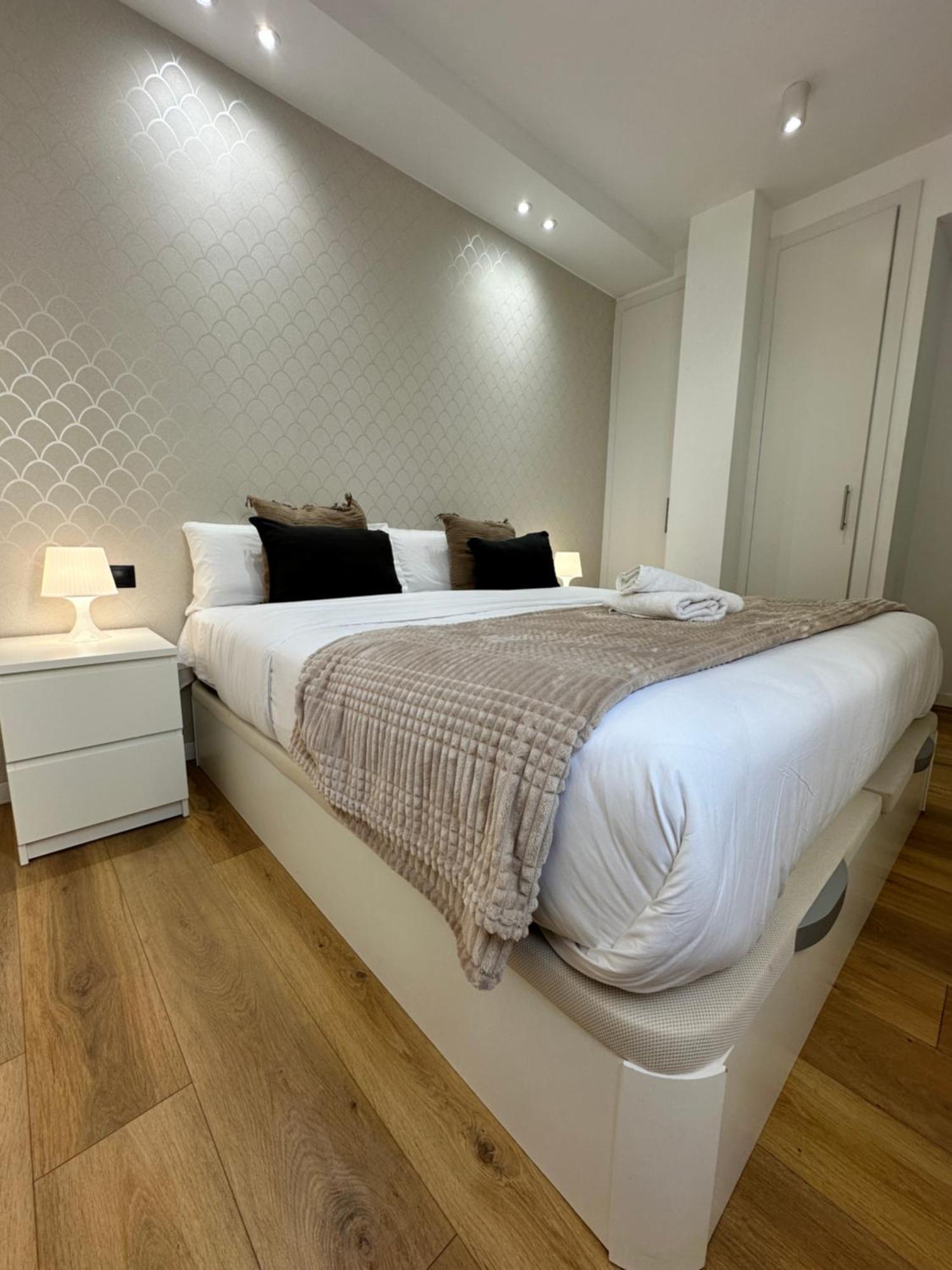 Appartement Capuchinos Deluxe à Málaga Extérieur photo