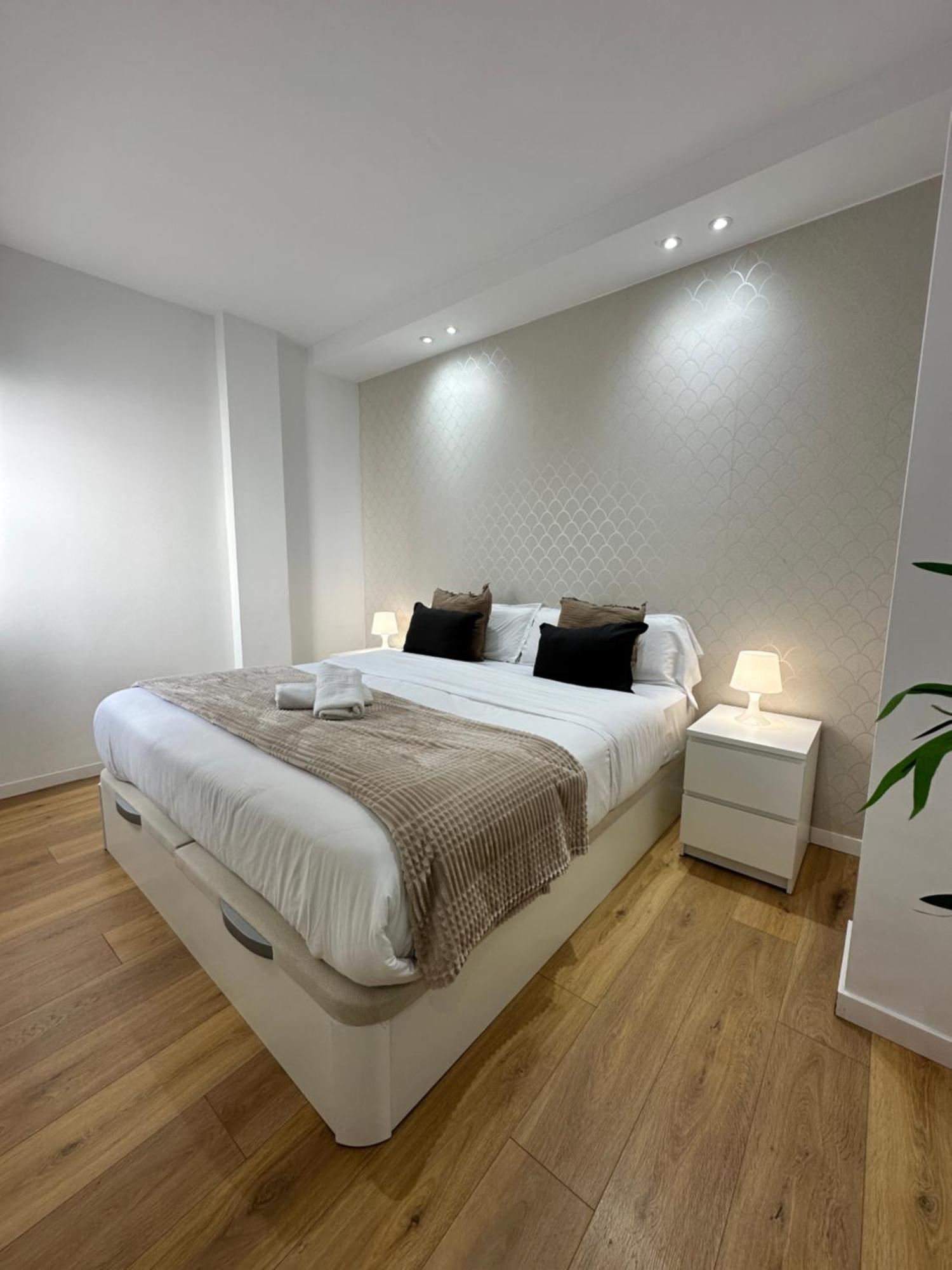 Appartement Capuchinos Deluxe à Málaga Extérieur photo
