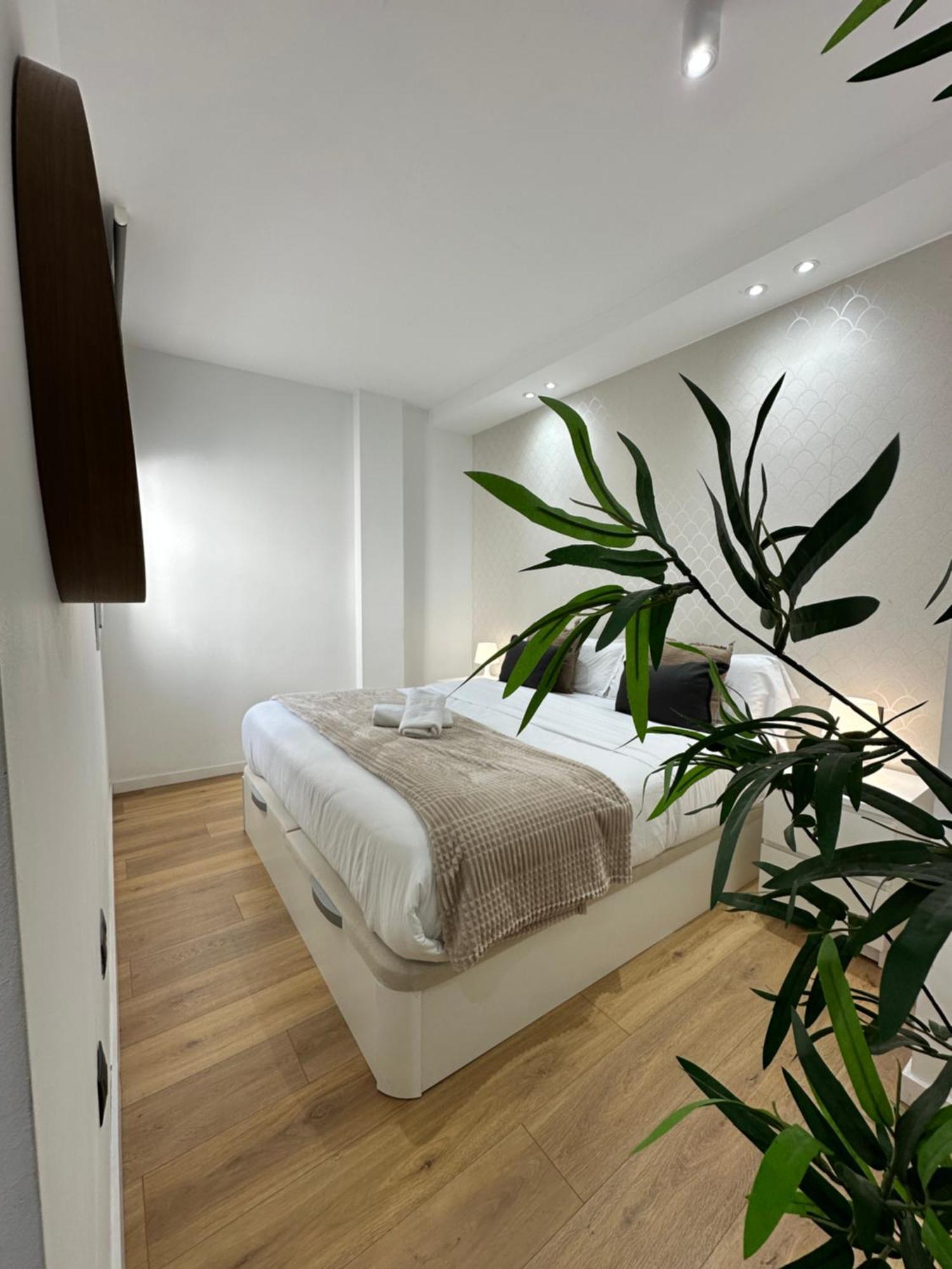 Appartement Capuchinos Deluxe à Málaga Extérieur photo